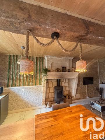 Gîte 7 pièces de 192 m² à Bourg (33710)