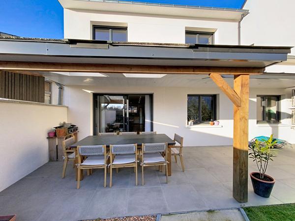 Immeuble en monopropriété avec deux appartements - REFAIT A NEUF - T3 + T5