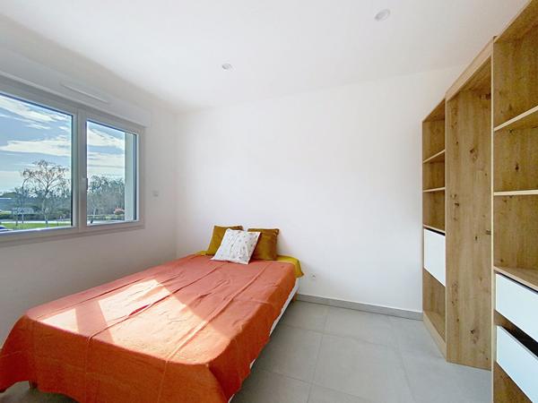 Immeuble en monopropriété avec deux appartements - REFAIT A NEUF - T3 + T5