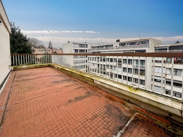 Appartement à rénover dernier étage Châtenay-Malabry