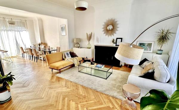 Villa Art Déco d’architecte de 330m2 à 5mn à pied du coeur de la ville