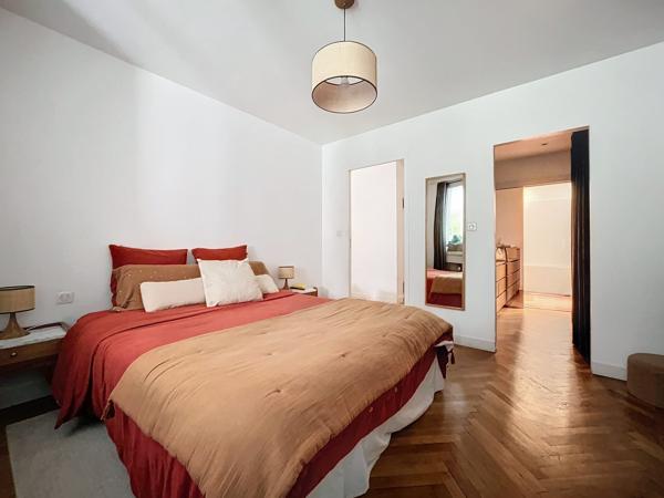 Villa Art Déco d’architecte de 330m2 à 5mn à pied du coeur de la ville