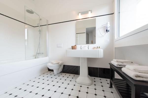 Villa Art Déco d’architecte de 330m2 à 5mn à pied du coeur de la ville