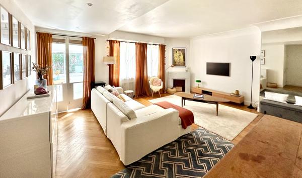 Villa Art Déco d’architecte de 330m2 à 5mn à pied du coeur de la ville