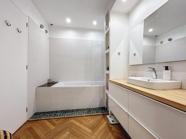 Villa Art Déco d’architecte de 330m2 à 5mn à pied du coeur de la ville