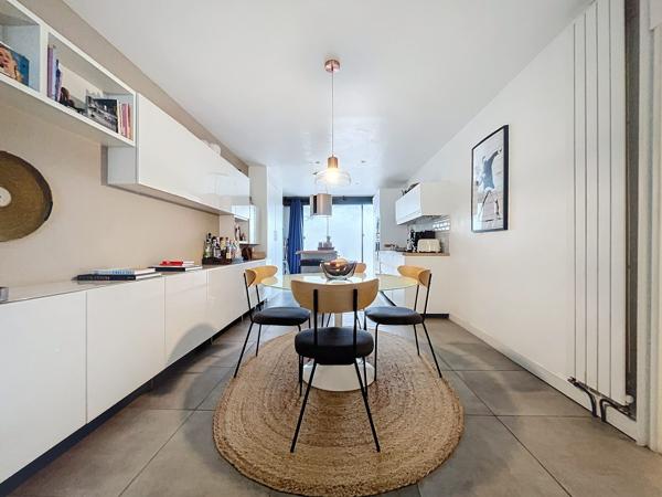 Villa Art Déco d’architecte de 330m2 à 5mn à pied du coeur de la ville