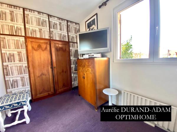 Maison de ville cosy, lumineuse et idéalement située - 3 chambres - Petit salon en mezzanine - Sous sol complet - Parking