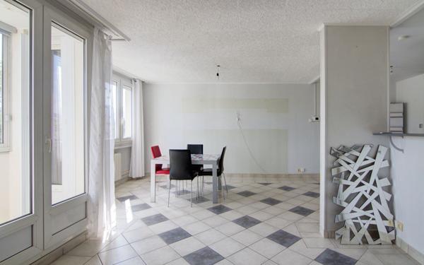 Appartement à vendre    4 pièces • 98,38 m2 Saint-Chamond