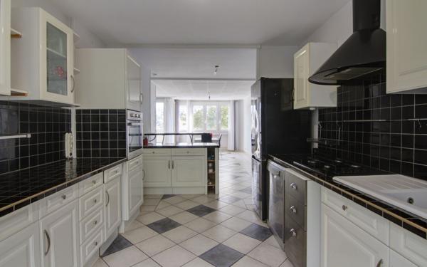 Appartement à vendre    4 pièces • 98,38 m2 Saint-Chamond