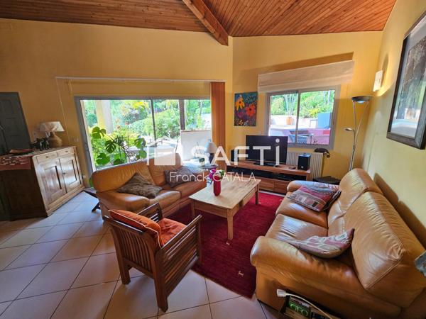 Maison d'Architecte dans un écrin de verdure