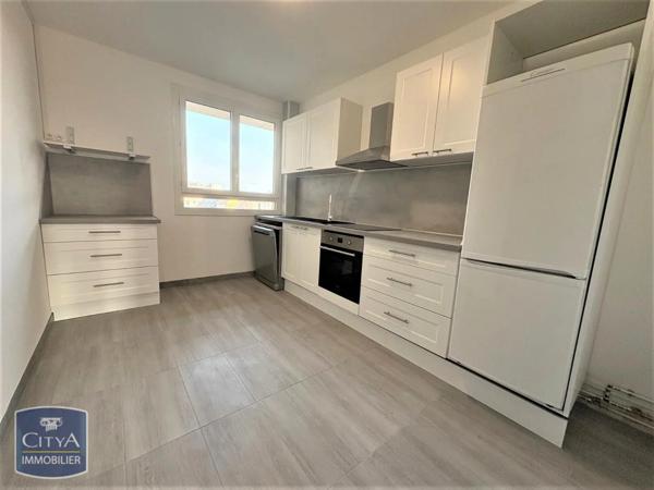 Appartement à louer 3 pièces 77.85m²