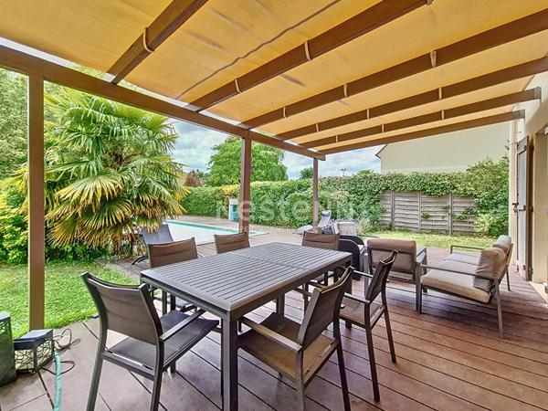 Maison Lamorlaye 145m², jardin piscine chauffée