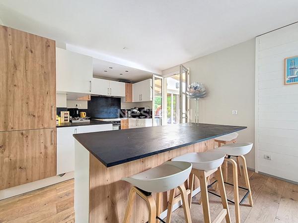 Maison Lamorlaye 145m², jardin piscine chauffée