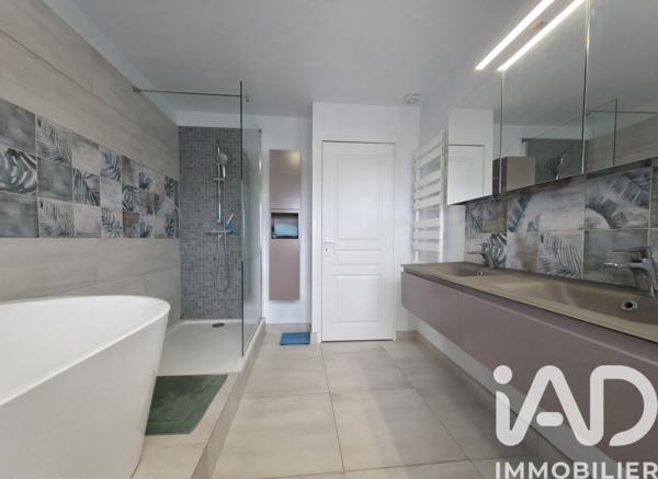 Maison à vendre 6 pièces 202 m² Elne