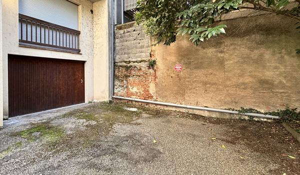Parking / box de 21 m² Montauban centre-ville