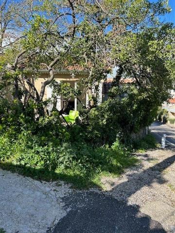 Appartement à louer  1 pièce •  Ollioules