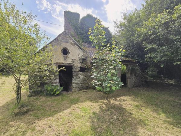 Immobilier Rostrenen (22110) – Maison de village 87m2 – 165 500 €