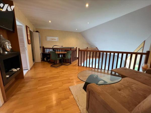 MAISON D'ARCHITECTE 5 PIECES 180m²