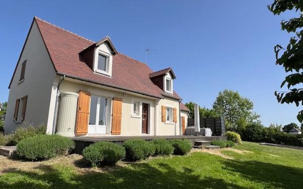 Maison à vendre    6 pièces •  Saint-Aignan