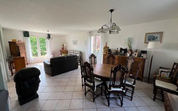 Maison à vendre    6 pièces •  Saint-Aignan