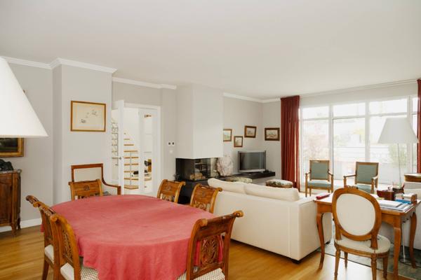 Neuilly-sur-Seine (92200) Appartement familial derniers étages avec grandes terrasses - Neuilly-sur-Seine
