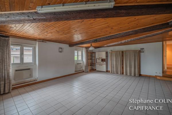 Dpt Isère (38), à vendre TULLINS appartement T4 de 90 m² + combles