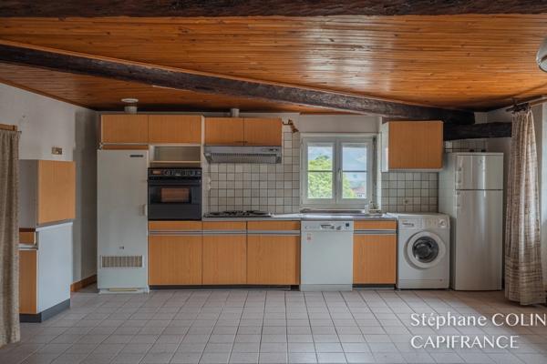 Dpt Isère (38), à vendre TULLINS appartement T4 de 90 m² + combles