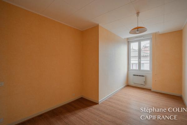 Dpt Isère (38), à vendre TULLINS appartement T4 de 90 m² + combles