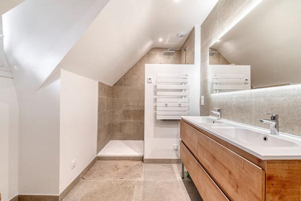 Maison Saint Barthelemy D'Anjou 5 pièce(s) 109 m2