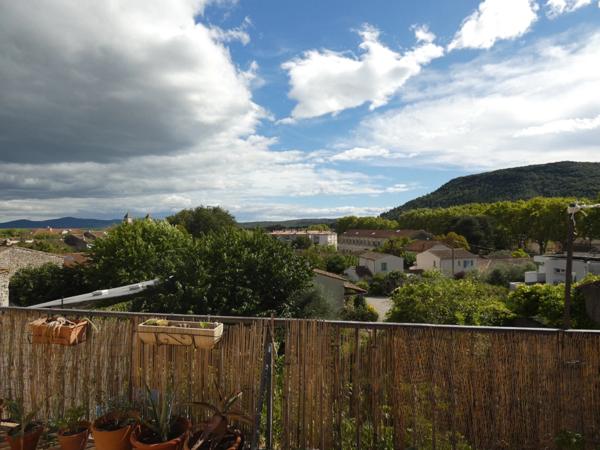 Appartement T3 au 2° étage