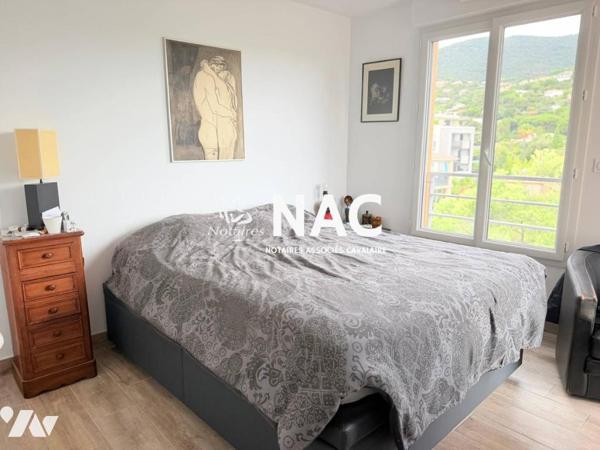 Beau T3 de 67m² avec Garage PMR et parking en sous-sol à Cavalaire sur Mer