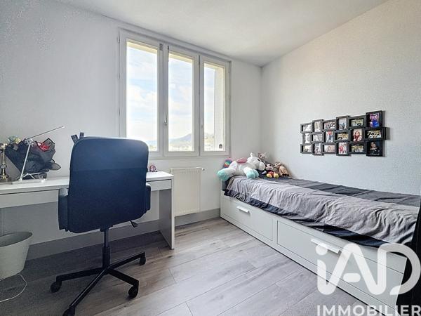 Appartement à vendre 4 pièces 70 m² Saint-Martin-d'Hères