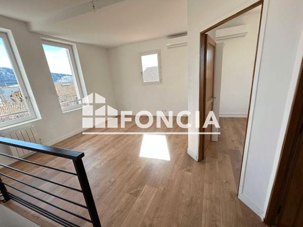 Location Appartement 2 pièces 45.05 m² - 11 TRAVERSE DE POMEGUES Marseille 13008