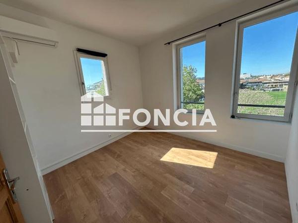 Location Appartement 2 pièces 45.05 m² - 11 TRAVERSE DE POMEGUES Marseille 13008