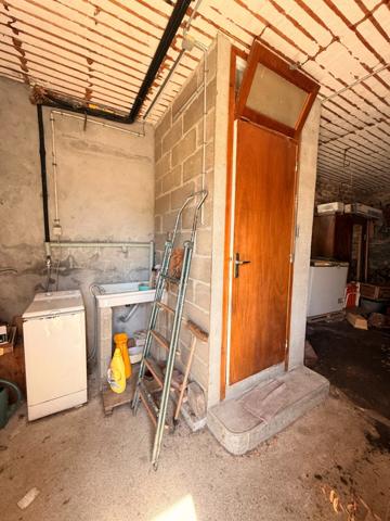 EN EXCLUSIVITE ! Maison en pierre de 136m², 2 garages sur terrain de 950m² 77 000 €