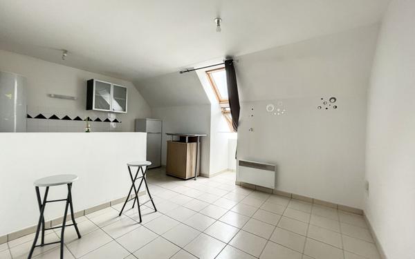 Appartement à louer    1 pièce •  Villers-Saint-Barthélemy