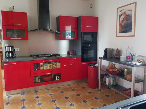 MAISON DE CARACTERE - 11 pièces - 223m² - MONTMORILLON - 86500