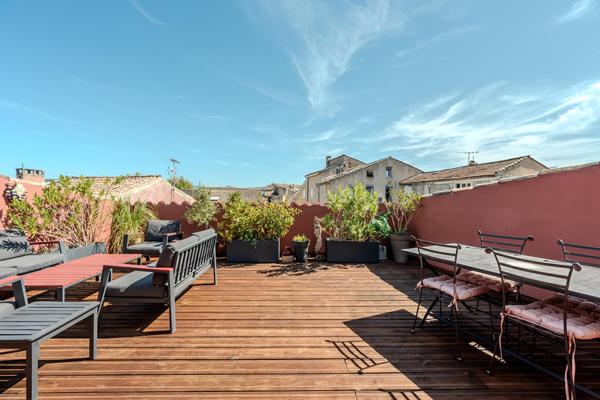 Lumière, terrasse et vue panoramique au coeur de L’Isle-sur-la-Sorgue