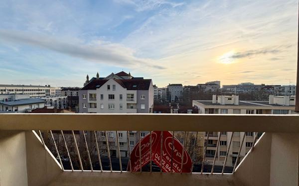 Appartement à vendre    4 pièces • 86,17 m2 Lyon 3