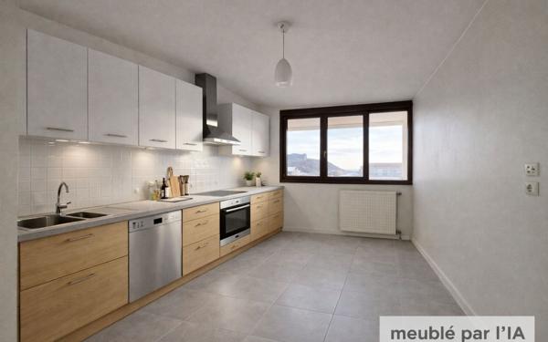 Appartement à vendre    4 pièces • 86,17 m2 Lyon 3