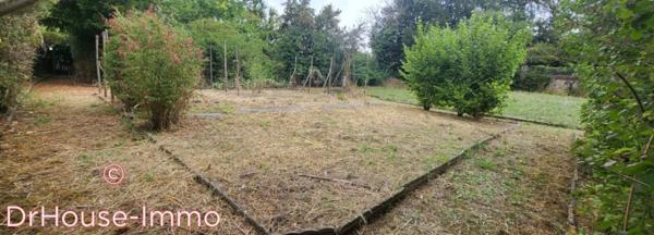 Terrain à vendre 1 pièce de 1 050 m²