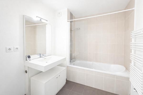 Appartement 3 pièces – 68 m² environ à Rennes Saint-Hélier (ref : 32786)