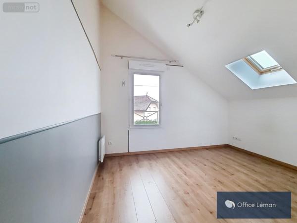 Maison à vendre à Prévessin-Moëns dans l'Ain (01280), ref : 01047-752