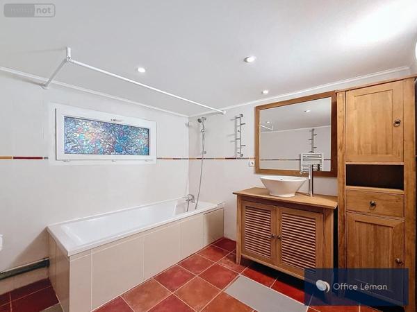 Maison à vendre à Prévessin-Moëns dans l'Ain (01280), ref : 01047-752