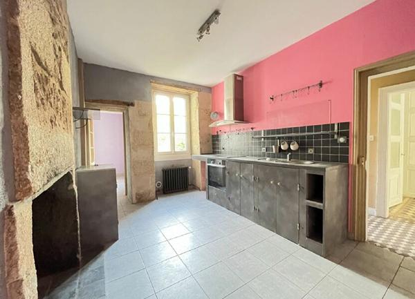 Maison à vendre    6 pièces •  Alençon
