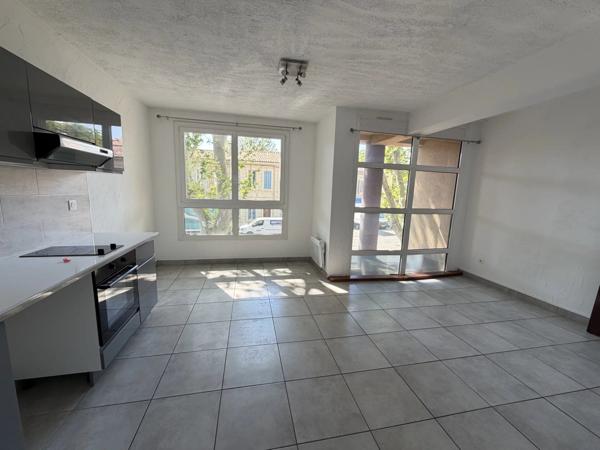 Location Appartement 1 pièces 33 m2 à Salon-de-Provence