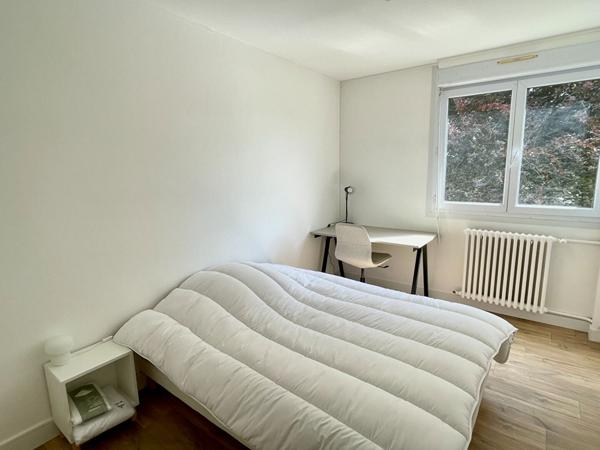 Appartement T4 meublé à Laval 65.52 m2
