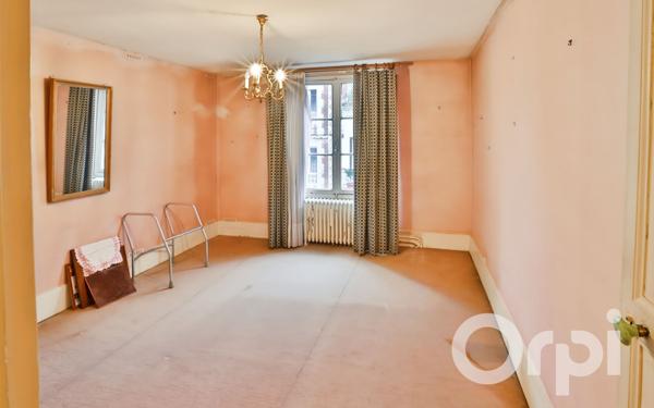 Maison à vendre    8 pièces • 222,32 m2 Gisors