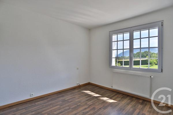 Maison à vendre  8 pièces - 192,24 m 2   FEIGERES  - 74