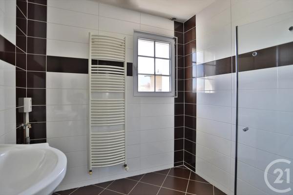 Maison à vendre  8 pièces - 192,24 m 2   FEIGERES  - 74